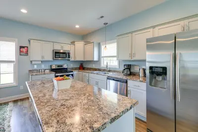 Image de Holly Ridge Vacation Rental ~ 5 Mi to Beach