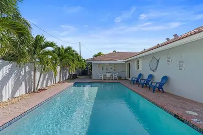 Image de New vacation home In Palm Beach. Book now for September discounted rates!