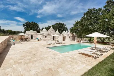 Image de 3474 Trulli Dafani by Perle di Puglia