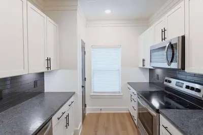 Image de Lovely Luxury 2-bedroom w/Pool, Gym, Clubhouse