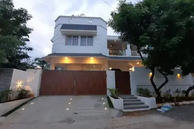 Image de Delightful 4 Bhk villa with pool and beach access