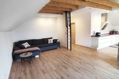 Image de Cozy vacation apartment in Lohfelden district of Kassel, up to 5 people