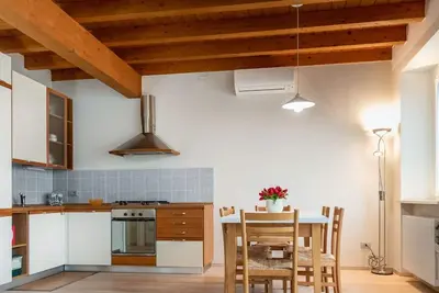 Image de new and elegant apartment located in an old renovated barn