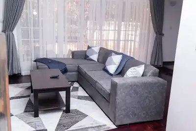 Image de Luxury Townhouse at Avon Mews, Avondale!
