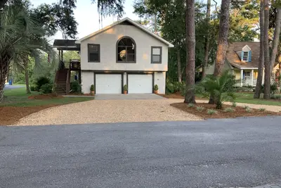Image de 4 Bedrooms, 3 Baths, Sleeps 10 and only 5 minutes from the Beach and the Pier.