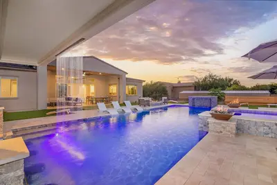 Image de Resort-Style Estate, Mountain Views, Heated Pool & Spa, Fun Putting Green, More