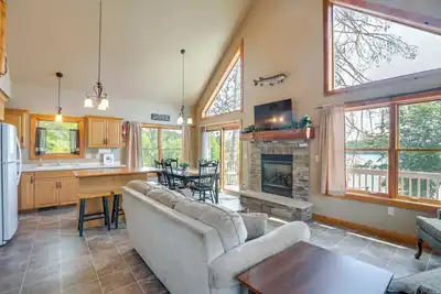 Image de Lakefront Wisconsin Getaway w/ Kayak + Boat Dock!