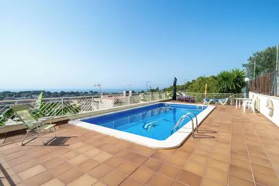Image de Maison de vacances \"Villa Sabela\" avec vue sur la mer, piscine partagée et Wi-Fi
