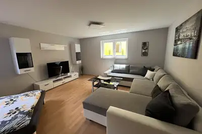 Image de Großzügige Ferienwohnung im Oberland