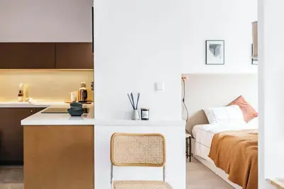 Image de Boho-inspired apartment with stylish decor