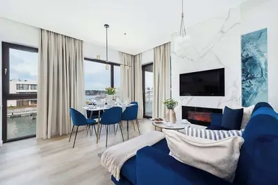 Image de Marina House - Unique interiors in a modern seaside marina