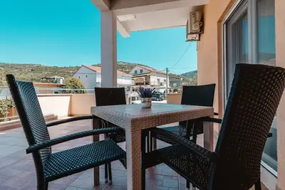 Image de One Bedroom Apartment with Balcony and Private Parking