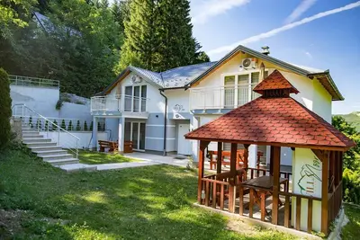 Image de Amazing holiday house Noor surrounded with nature