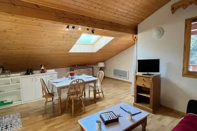 Image de Appartement cosy avec piscine, balcon et parking