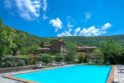 Image de Maison de vacances privée avec Wifi, piscine privée, patio, vue panoramique, près de Cortone