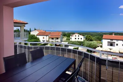 Image de Deluxe Sea-View Apartment in Tar