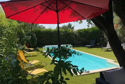 Image de Villa avec Piscine Ă 5 km de St Remy de Provence