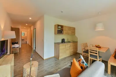Image de Appartement L 2 Sz mit Balkon - Aparthotel Alpine Lodge Klösterle am Arlberg
