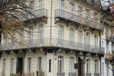 Image de Rez-de-chaussée - Immeuble Hauseman proche des Thermes