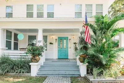 Image de Beautiful Historic Downtown St Pete Bungalow - 7br!