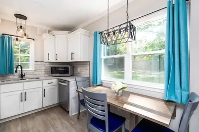 Image de Quietude Place · Stylish 2 Bedroom House with Full Kitchen near Hpu