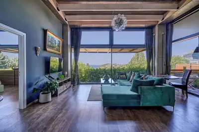 Image de Zephyr Luxe - Fabulous Apartment with Sea and Mountain View