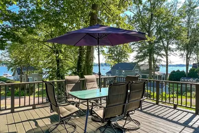 Image de Stay at Canopy Cabin, a Lakeview Retreat