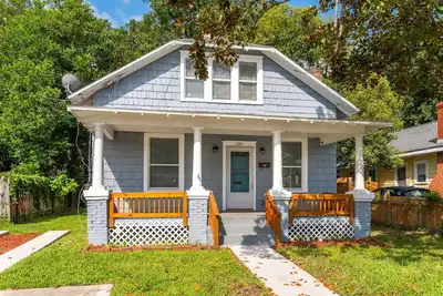 Image de Riverside - Fast Wi-Fi, Kitchen, W/D, Ac, and Yard