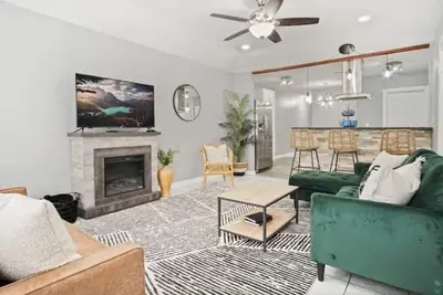 Image de \nNew Bungalow by State Fairgrounds & Downtown Okc!