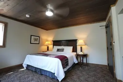 Image de #4 Lodge Room (1 King Bed)