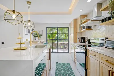 Image de Villa Verde Miami: Tropical Escape Steps from Calle Ocho/Historic Little Havana