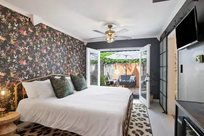 Image de Private Suite & Patio. Minutes to Downtown & Nas Pensacola