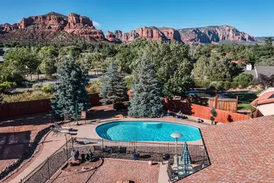 Image de Sedona Eagles Nest Pool and Rest- Stargazing & Great Views, Pet's Ok, Large home!