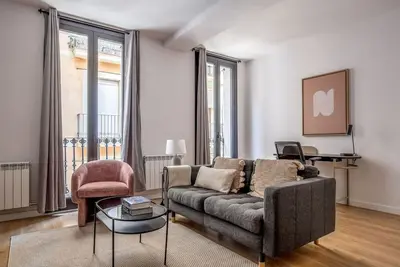 Image de Stylish Vila de Gràcia 2br, by Blueground