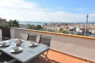 Image de Profitez de vos vacances dans ce charmant appartement à Roses, Costa Brava! Proche de la Plage et du Centre Ville.