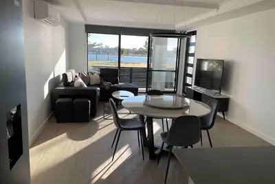 Image de New Ground Floor 2 Bed/2 Bath Apartment Marina