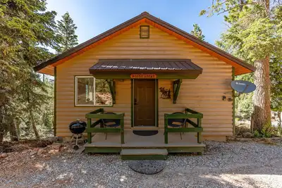 Image de Cozy & Renovated 2br Moose Cabin in the Forest