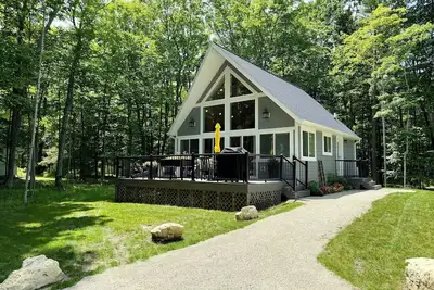 Image de Red Cherry Woods Cottage 🍒 New Construction!