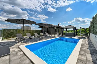 AquaHaven With Private Pool And Wellness, Veliko Trgovišće, Croatia