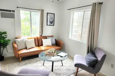 Image de Vanellie House-Modern cozy home-relaxing backyard