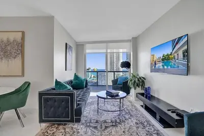 Image de Beautiful Spacious Condo Ocean View, Pool, Beach