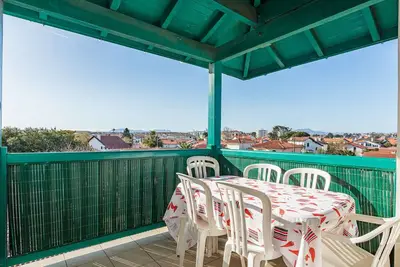 Image de Appartement Ă Anglet avec Terrasse, Proche Plages et Commerces, Piscine et Parking