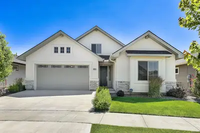 Image de Port Blue! Nampa home near Red Hawk golf course