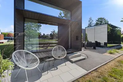 Image de Modernes Tiny Haus in der Nähe von den Bergen