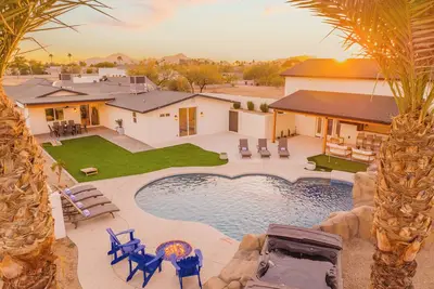 Image de Modern 7bd\/6ba Pool Oasis - Central Scottsdale