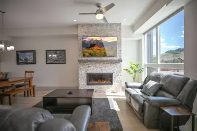 Image de Fourth Street Crossing Whitewater Townhome: Upscale Silverthorne Getaway