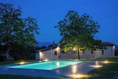 Image de Podere di Emore - n. 3 - App. on the Francigena with swimming pool and Wi Fi
