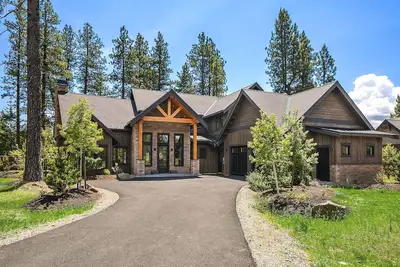 Image de Beautiful and Luxurious! 6br Golf Course Retreat*Game Room*Hot Tub