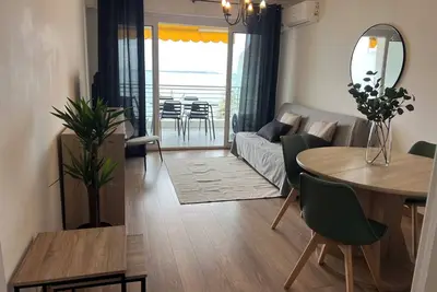 Image de 2 Pieces Front De Mer 5eme Etage