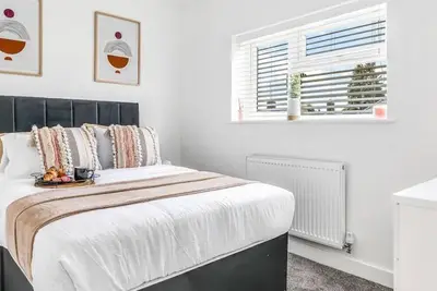 Jrr Stays - West Midlands - Dudley